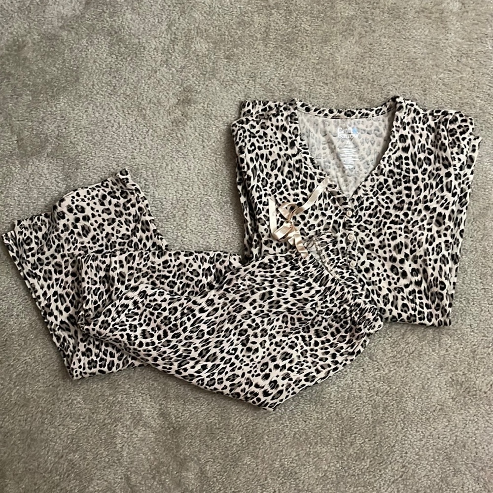 Croft & Barrow Cheetah Set